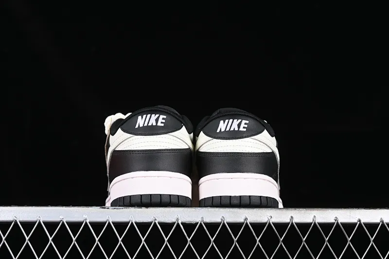 All Categories Nk SB Dunk Series Nk SB Dunk Low Low-top sneakers Nk Dunk Low Fire Heart Scottish distressed oxidation Deconstructed straps SB retro low-top casual sneakers DD1391-100